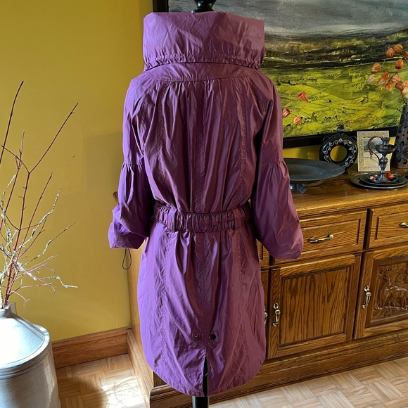 Adorable Barbie Pink Mid-length Spring Jacket - Like New! - Picture 2 of 16